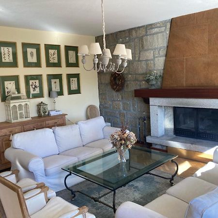 Los Cedros, Gran Chalet Con Piscina Y Apartamento En ナバセラダ エクステリア 写真