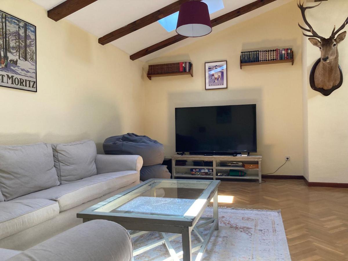 Los Cedros, Gran Chalet Con Piscina Y Apartamento En ナバセラダ エクステリア 写真