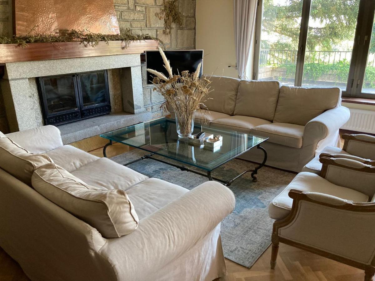 Los Cedros, Gran Chalet Con Piscina Y Apartamento En ナバセラダ エクステリア 写真