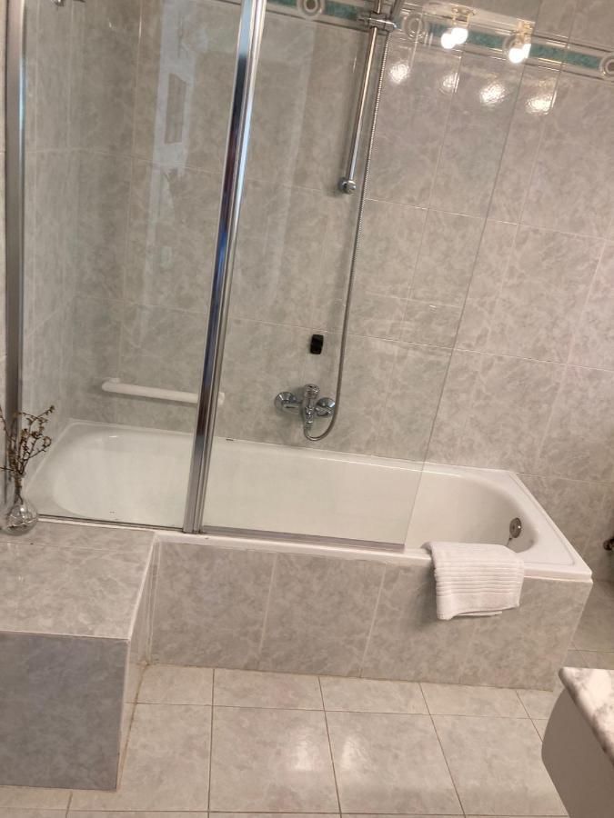 Los Cedros, Gran Chalet Con Piscina Y Apartamento En ナバセラダ エクステリア 写真